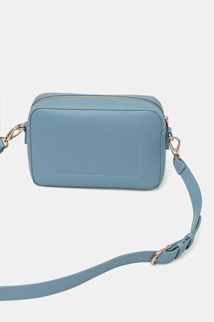 Valentino Bags çapraz kadın çantası, suni deriden