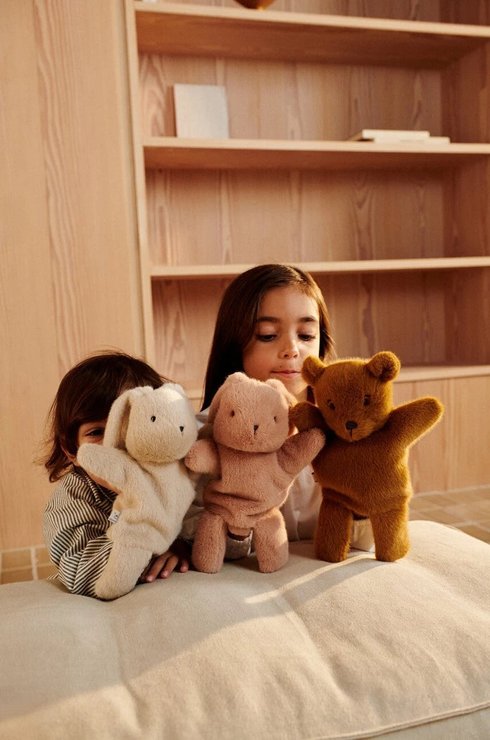 Кукла за ръка Liewood Honor Bear Hand Puppet