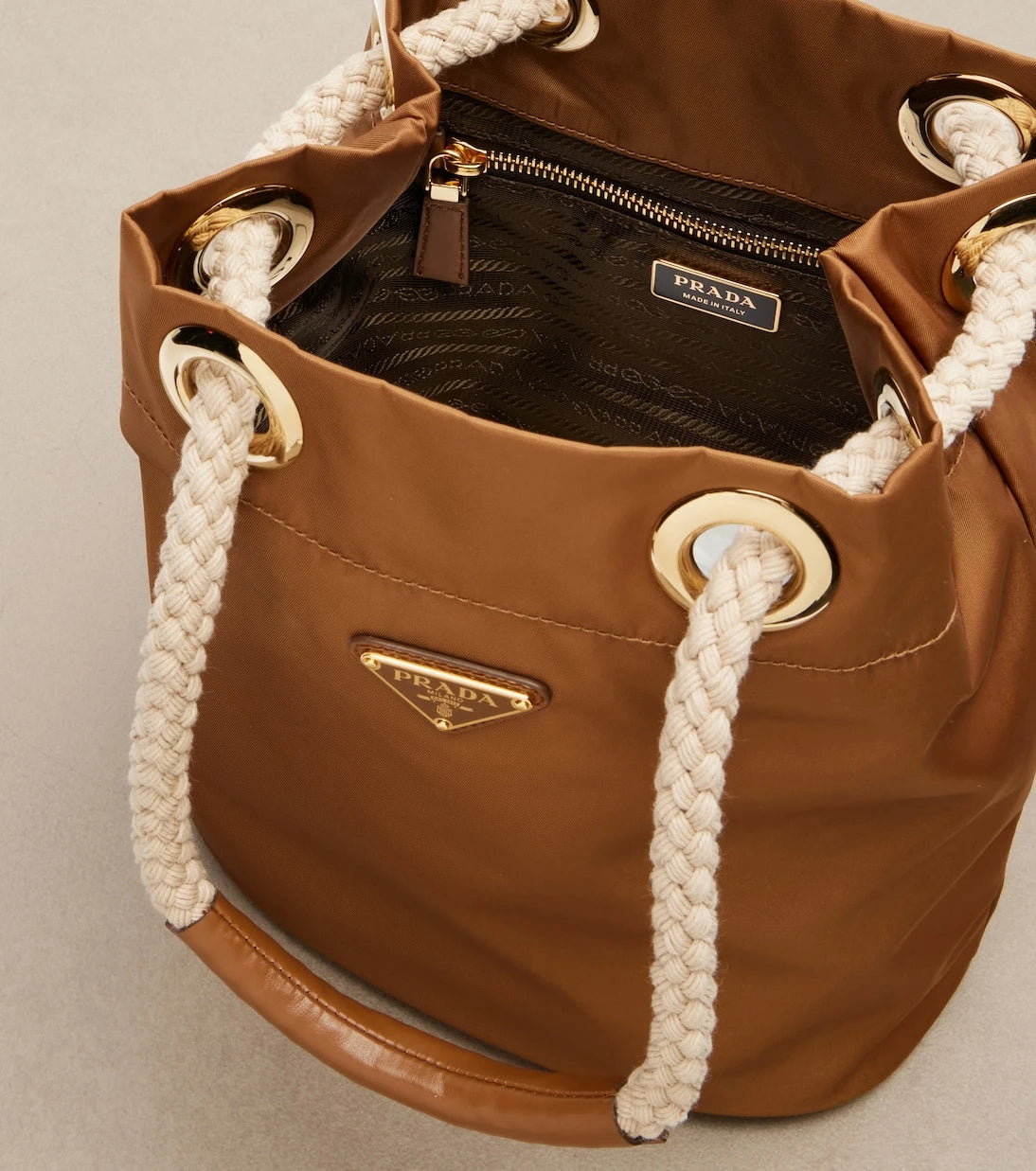 Prada - Prada Mariner Re-Nylon Small bucket bag