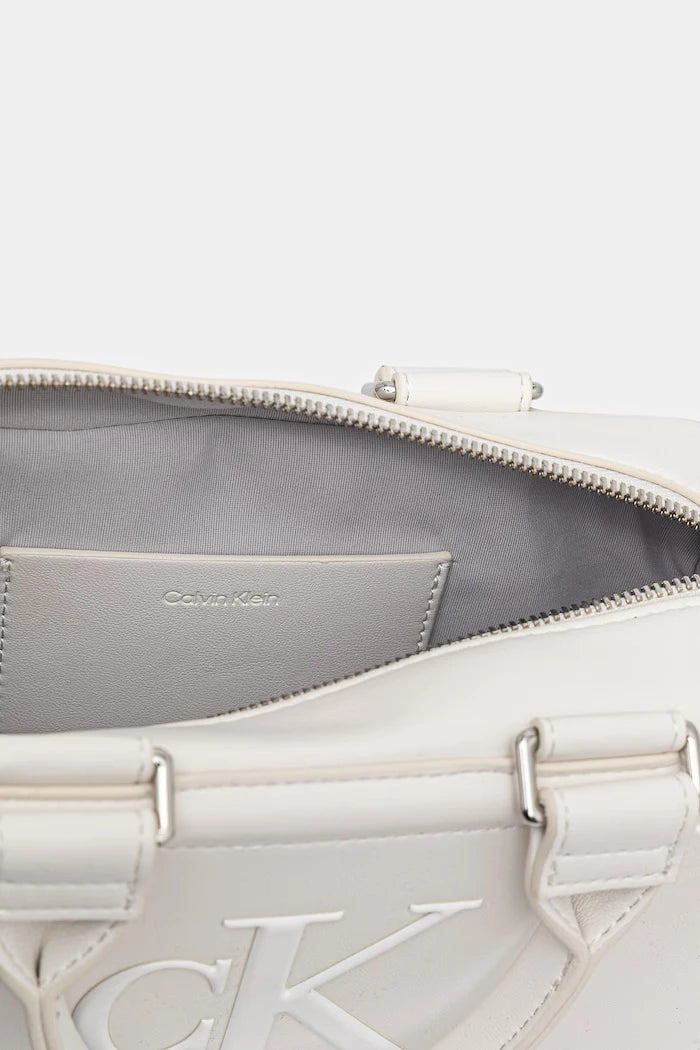 Calvin Klein чанта дамска от имитация на кожа