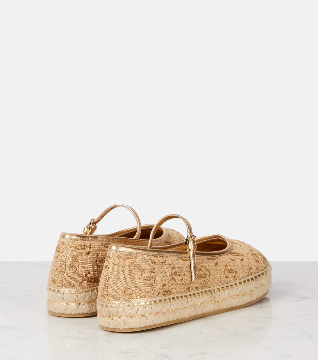 Jimmy Choo - حذاء أسيل إسبادريل بحواف جلدية