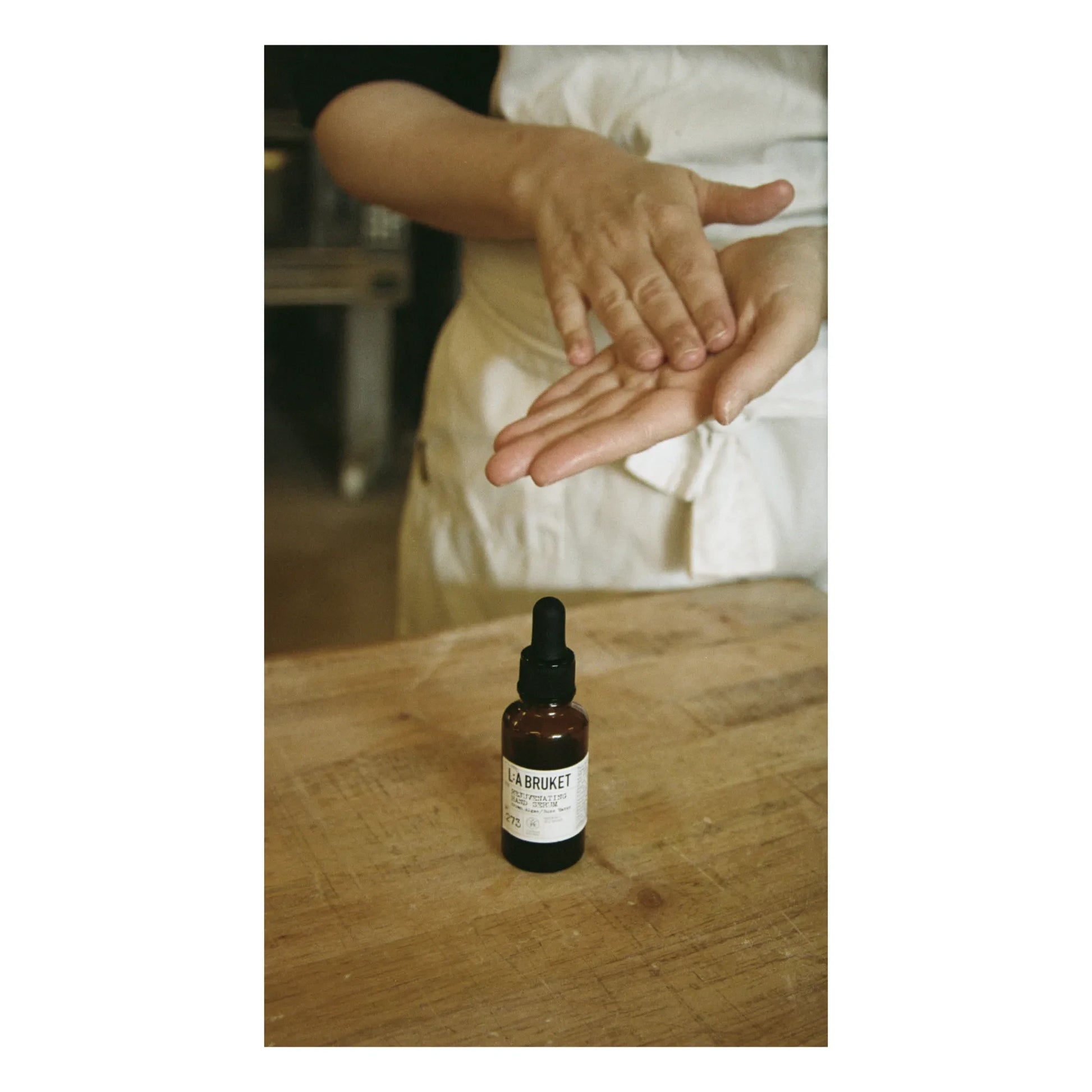 L:A BRUKET - Rejuvenating Hand Serum - 30 ml