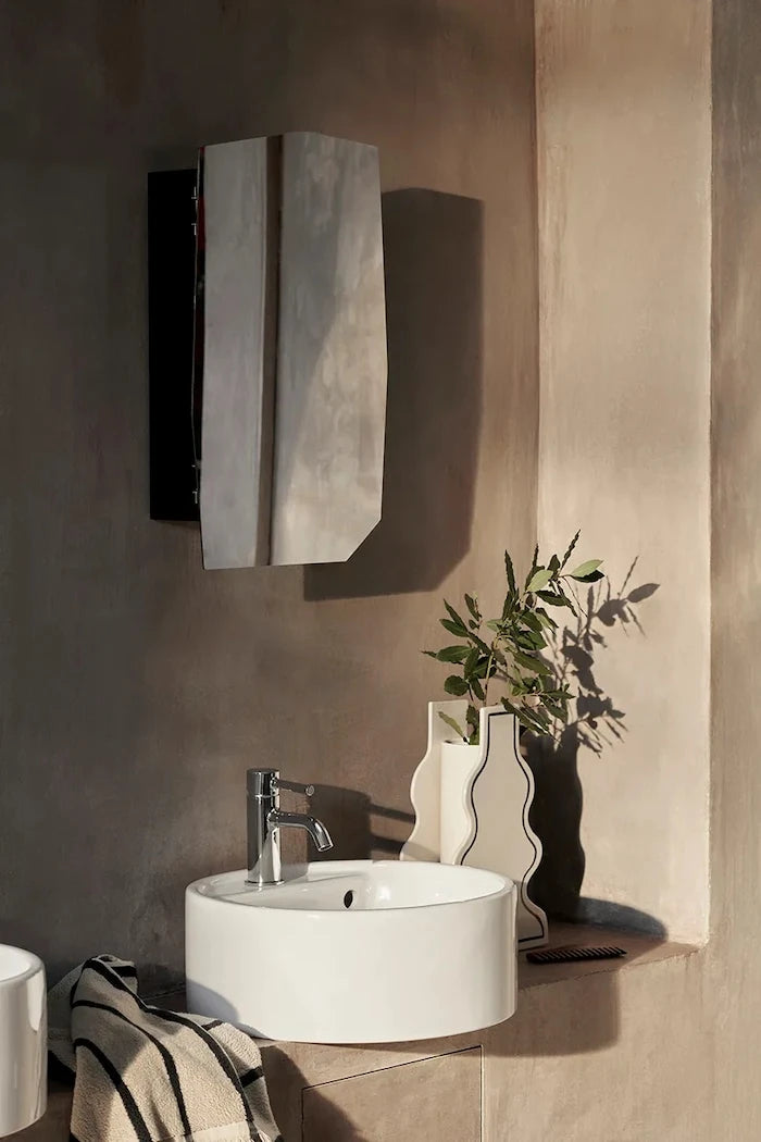 ferM LIVING Shard Aynalı Duvar Dolabı