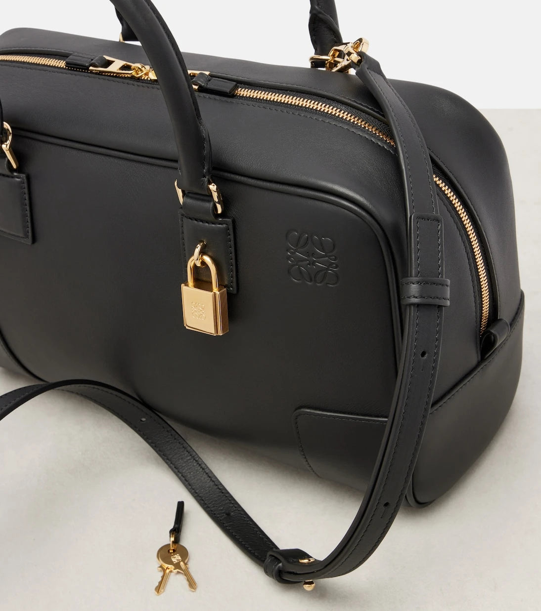 Loewe - Amazona 28 leather tote bag