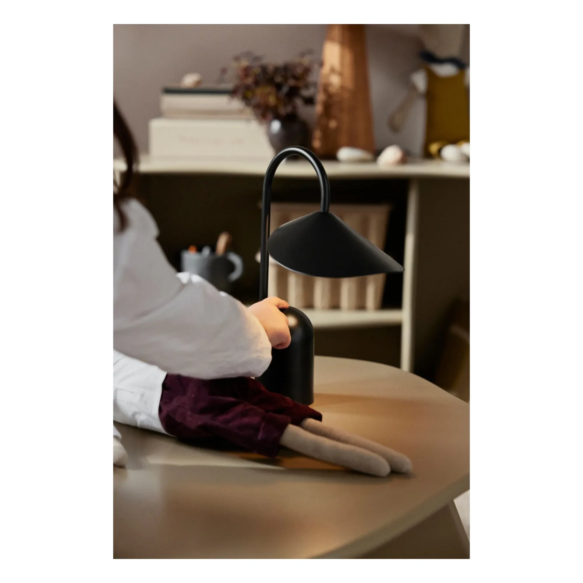 Ferm Living - Arum table lamp | Black