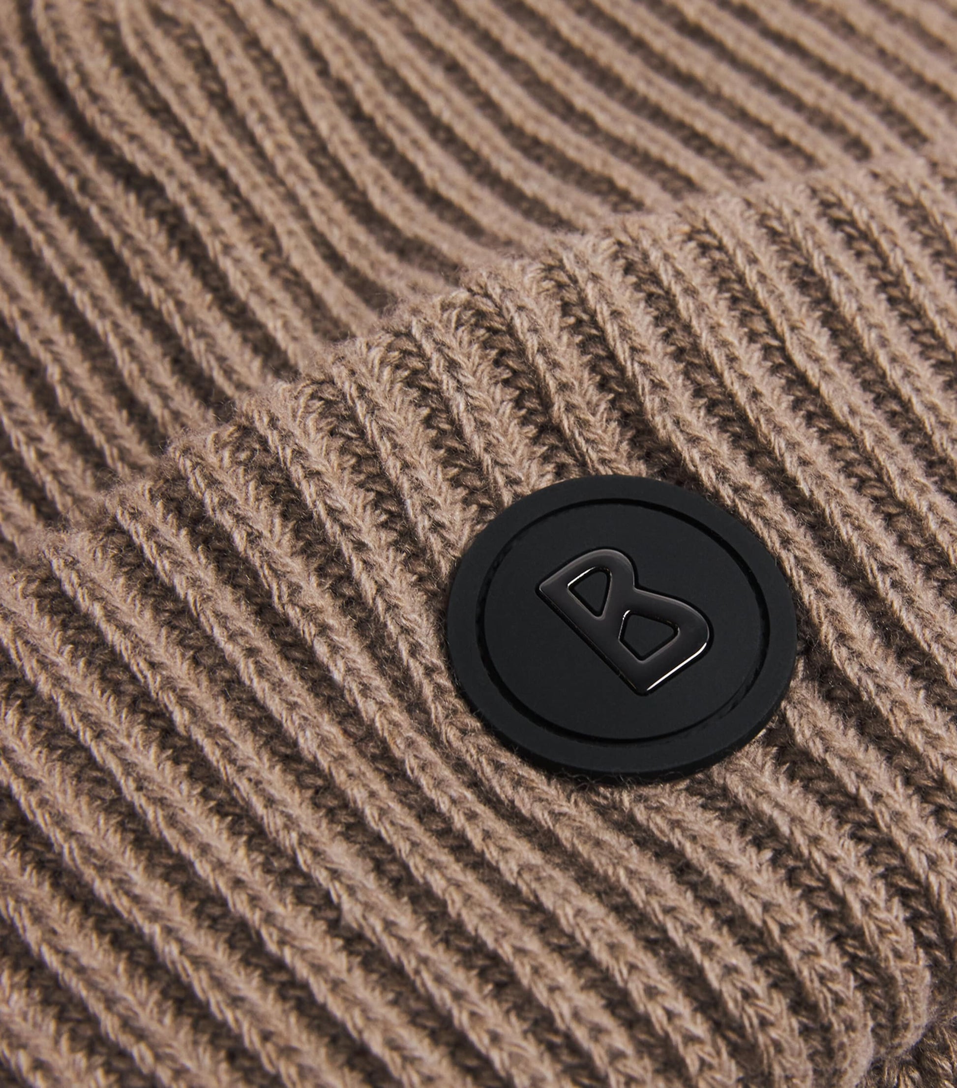 Ribbed Gustav Beanie