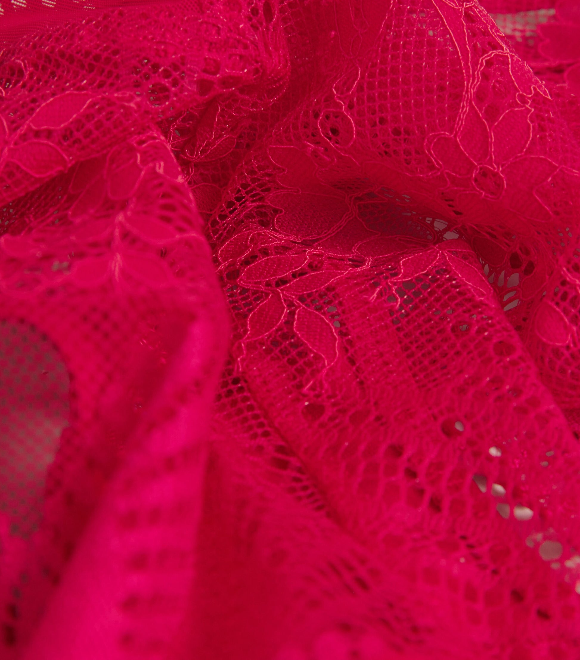 Wacoal Red Stretch-Lace Sensu Briefs