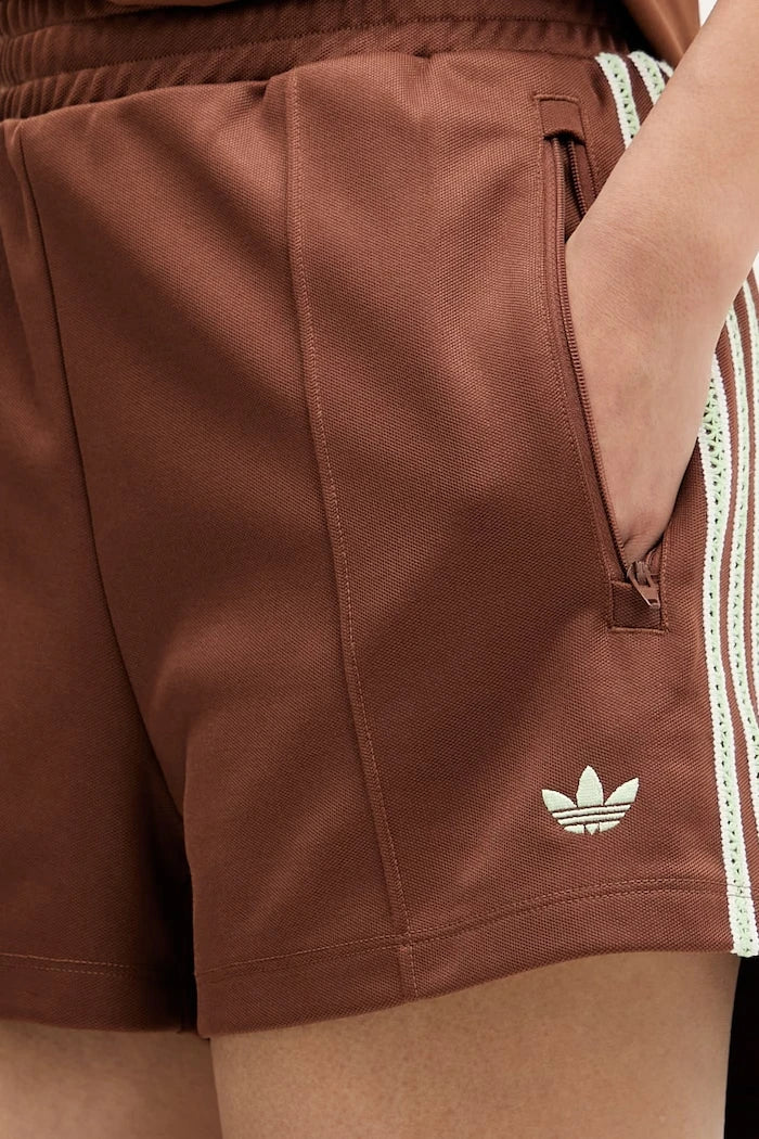 adidas Originals pamuklu kadın kısa eşofman şortu