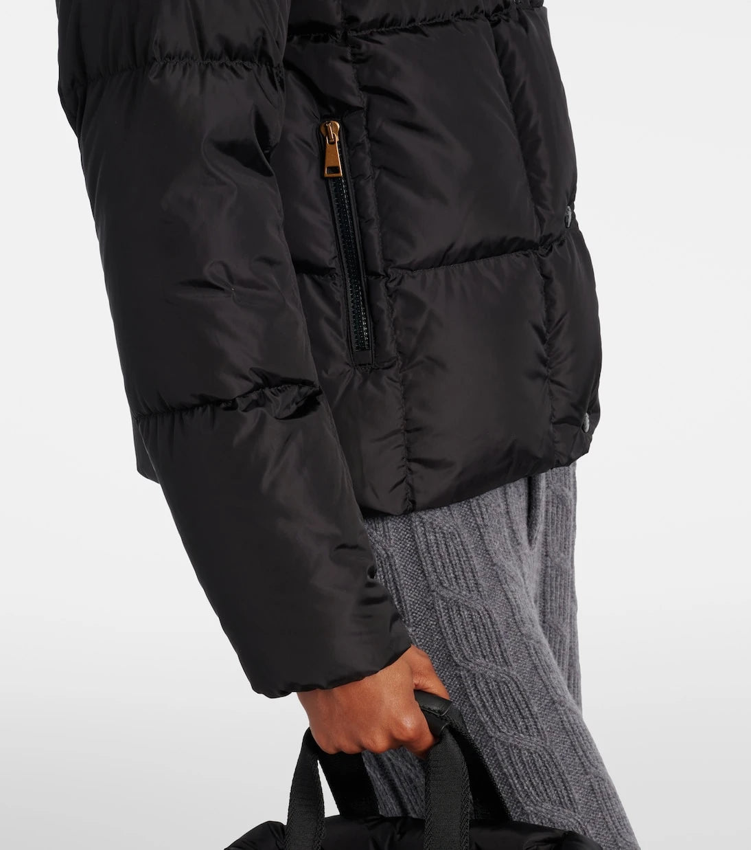 Moncler - سترة مبطنة بالريش