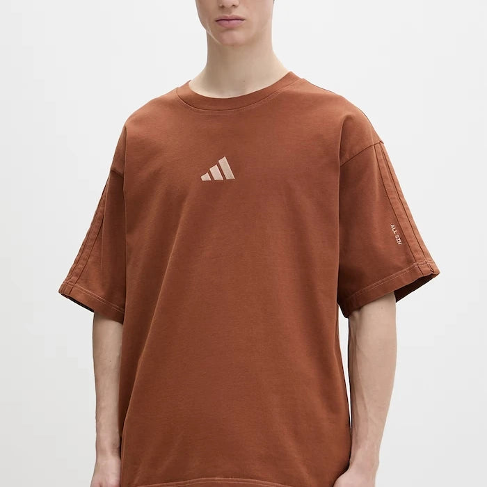 Pamuklu adidas tişört