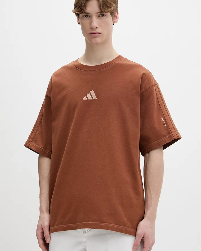 Pamuklu adidas tişört