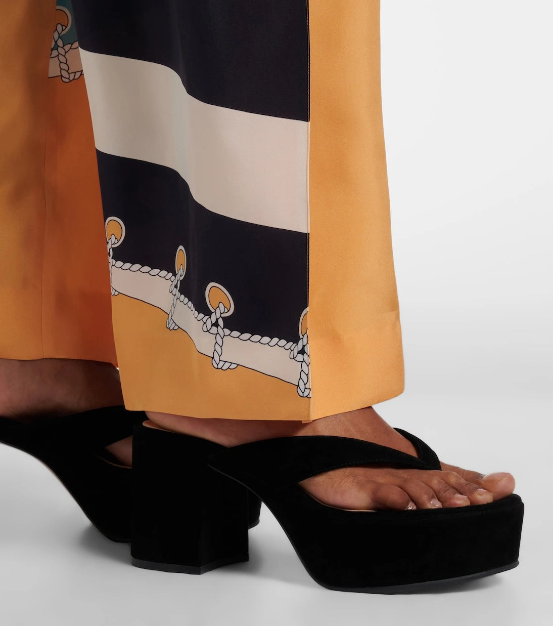 Gianvito Rossi - Suede platform thong sandals