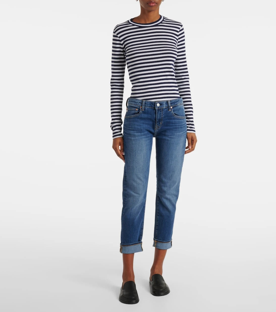 AG Jeans - بنطلون جينز سكيني قصير بتصميم "إكس بويفريند"