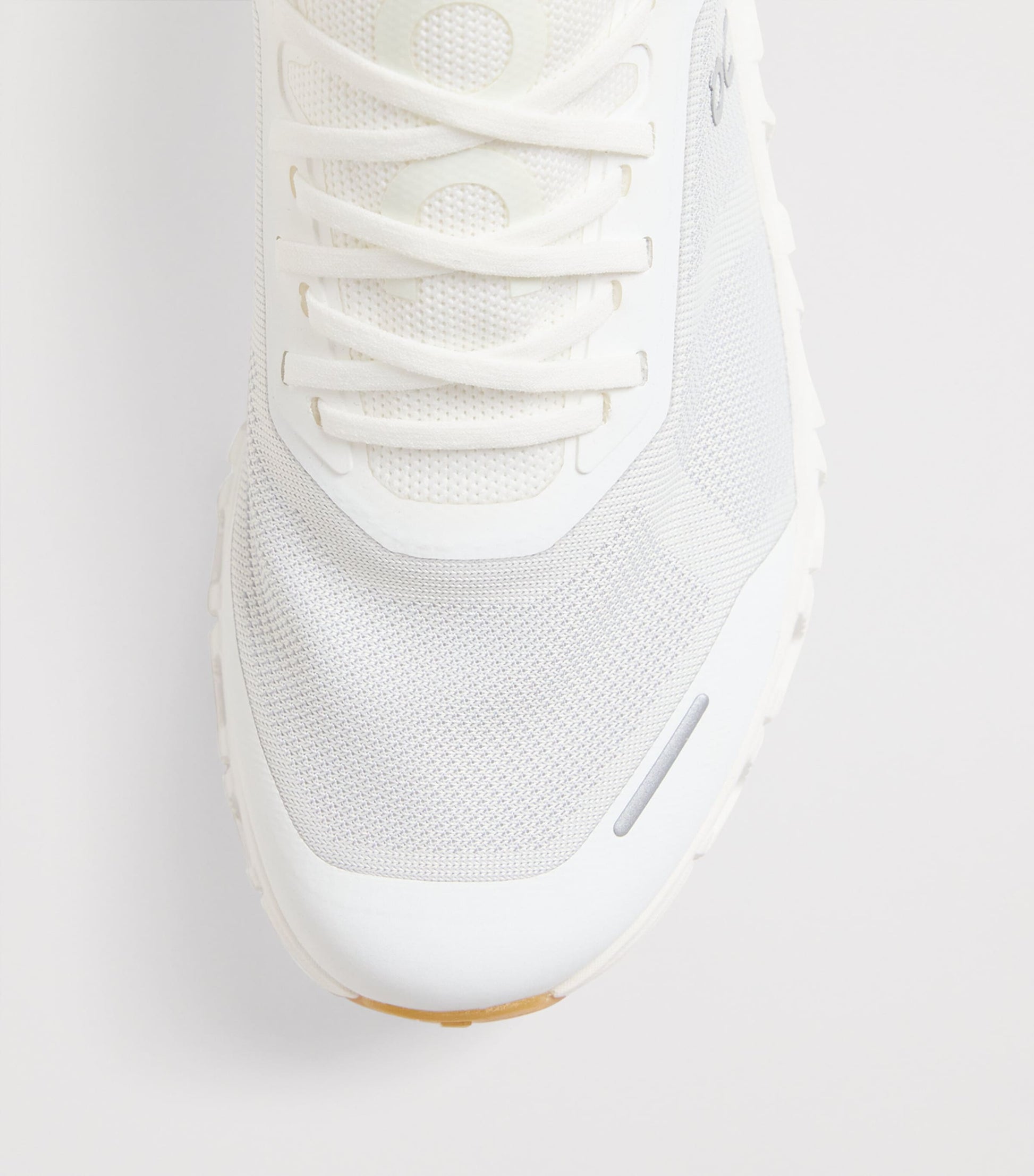 White Cloud 6 Versa Trainers