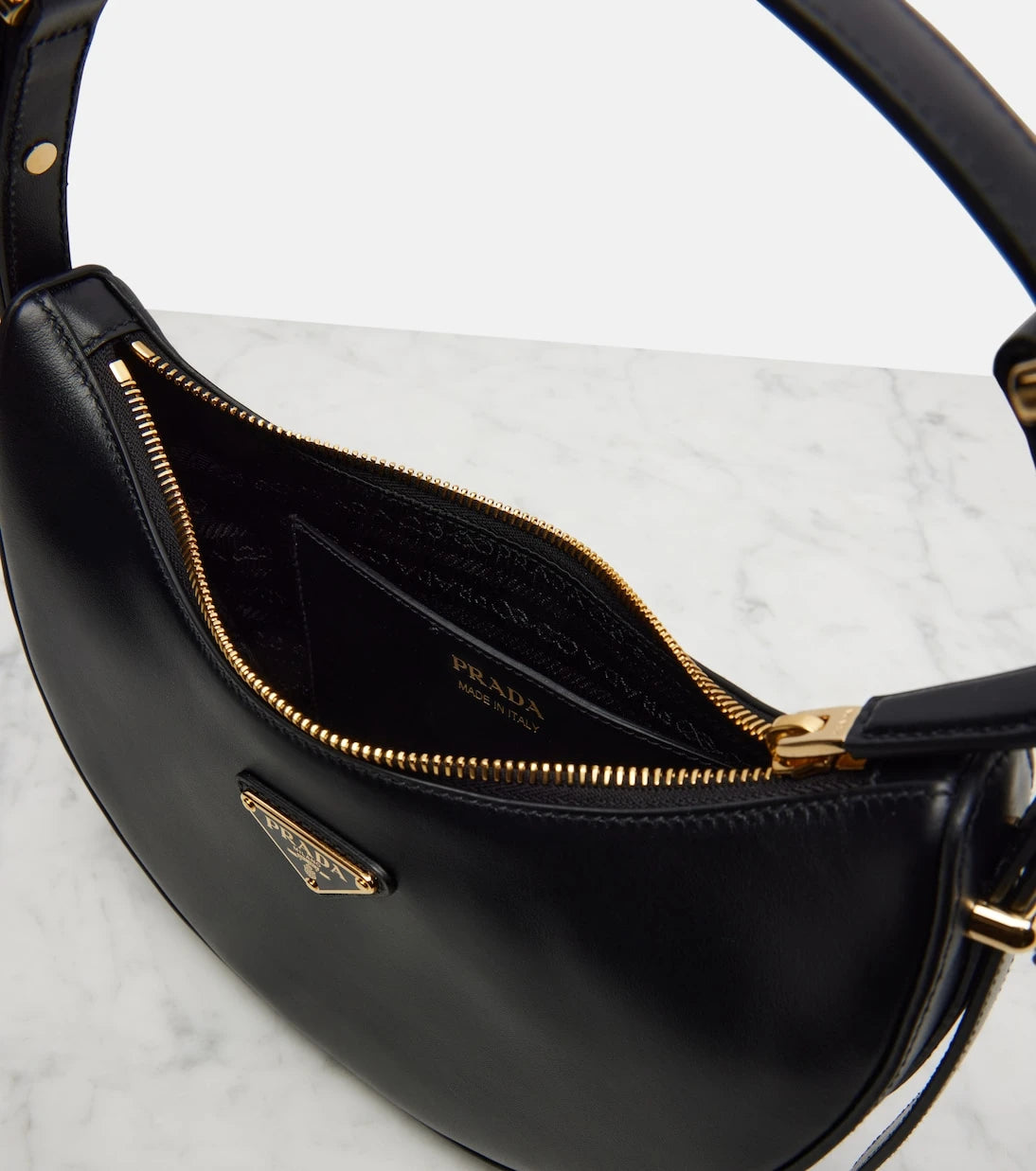 Prada - حقيبة كتف Prada Arqué Mini جلدية