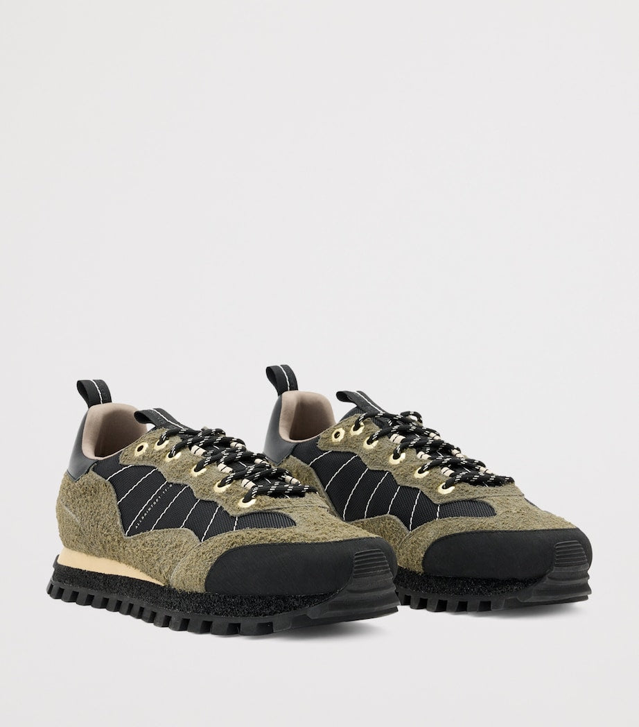 Suede Nevis Sneakers