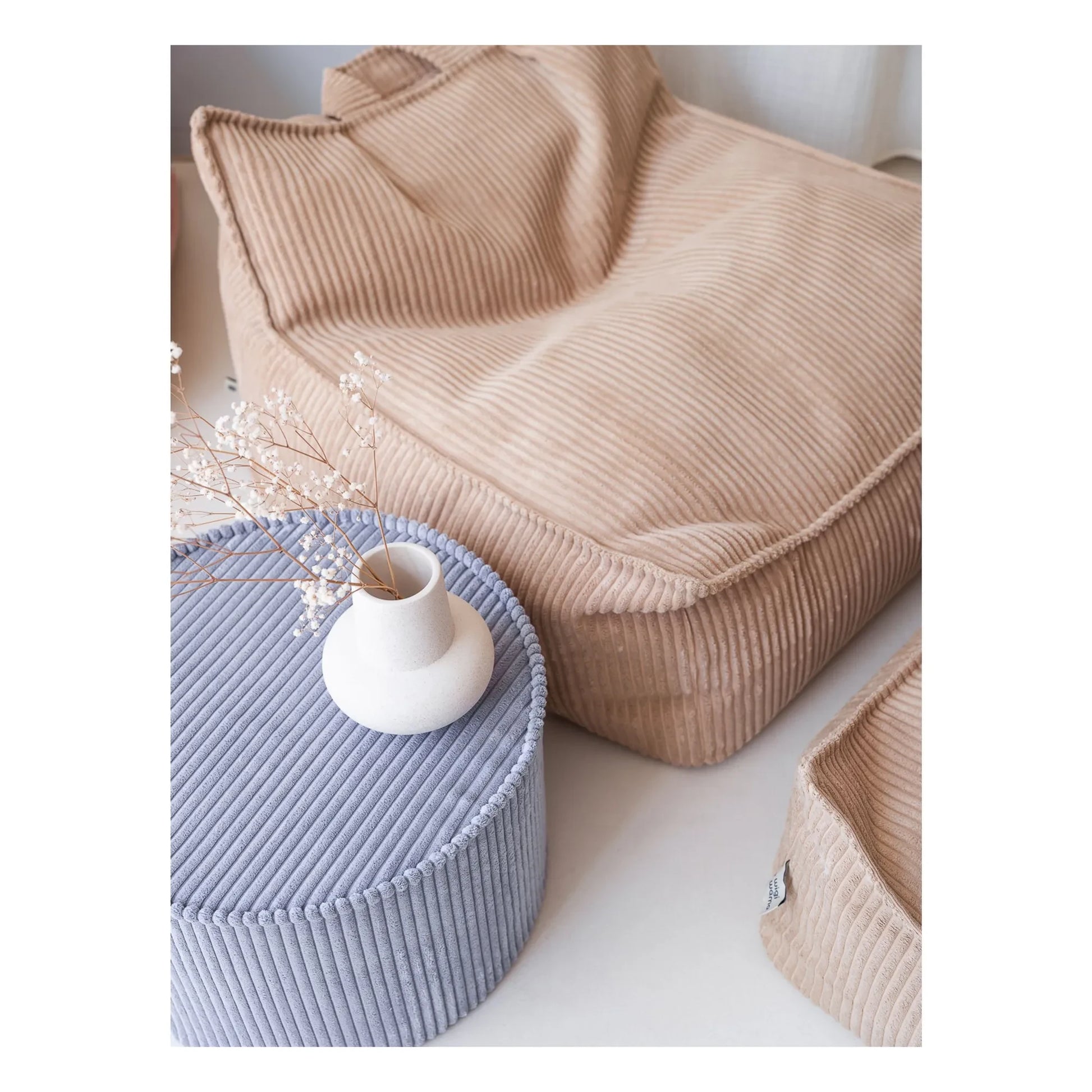 Wigiwama - Corduroy armchair | Light brown