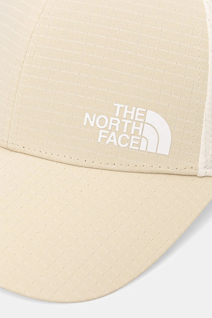 The North Face шапка с козирка TRUCKER