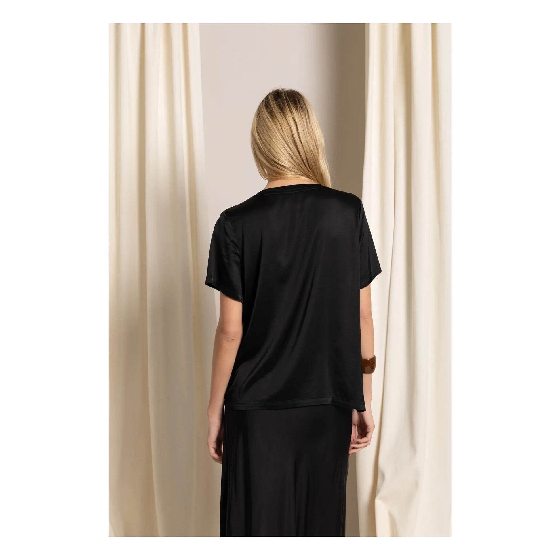 Smallable Woman - Selena T-shirt | Black