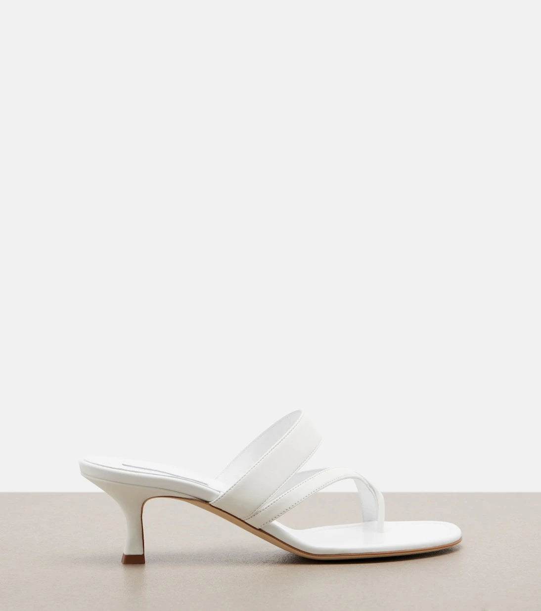 Manolo Blahnik - Susa leather thong sandals