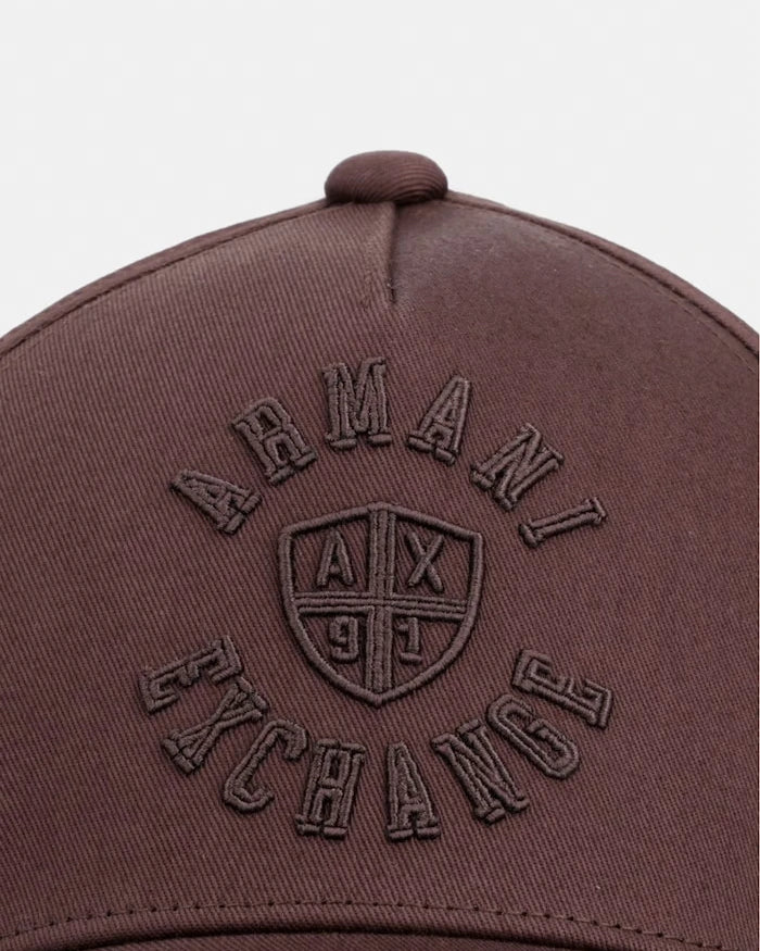 Armani Exchange pamuklu vizörlü kadın şapka