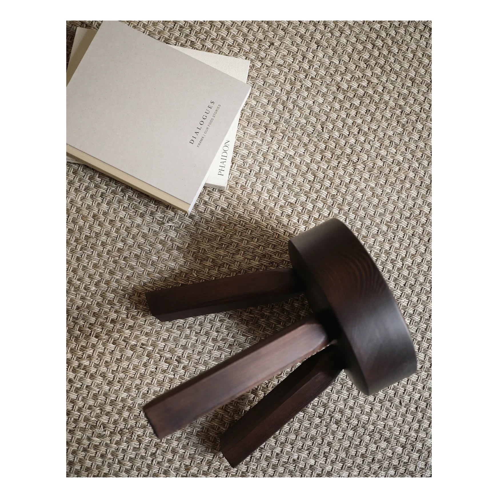 Frama - AML Pine Stool | Bois foncé