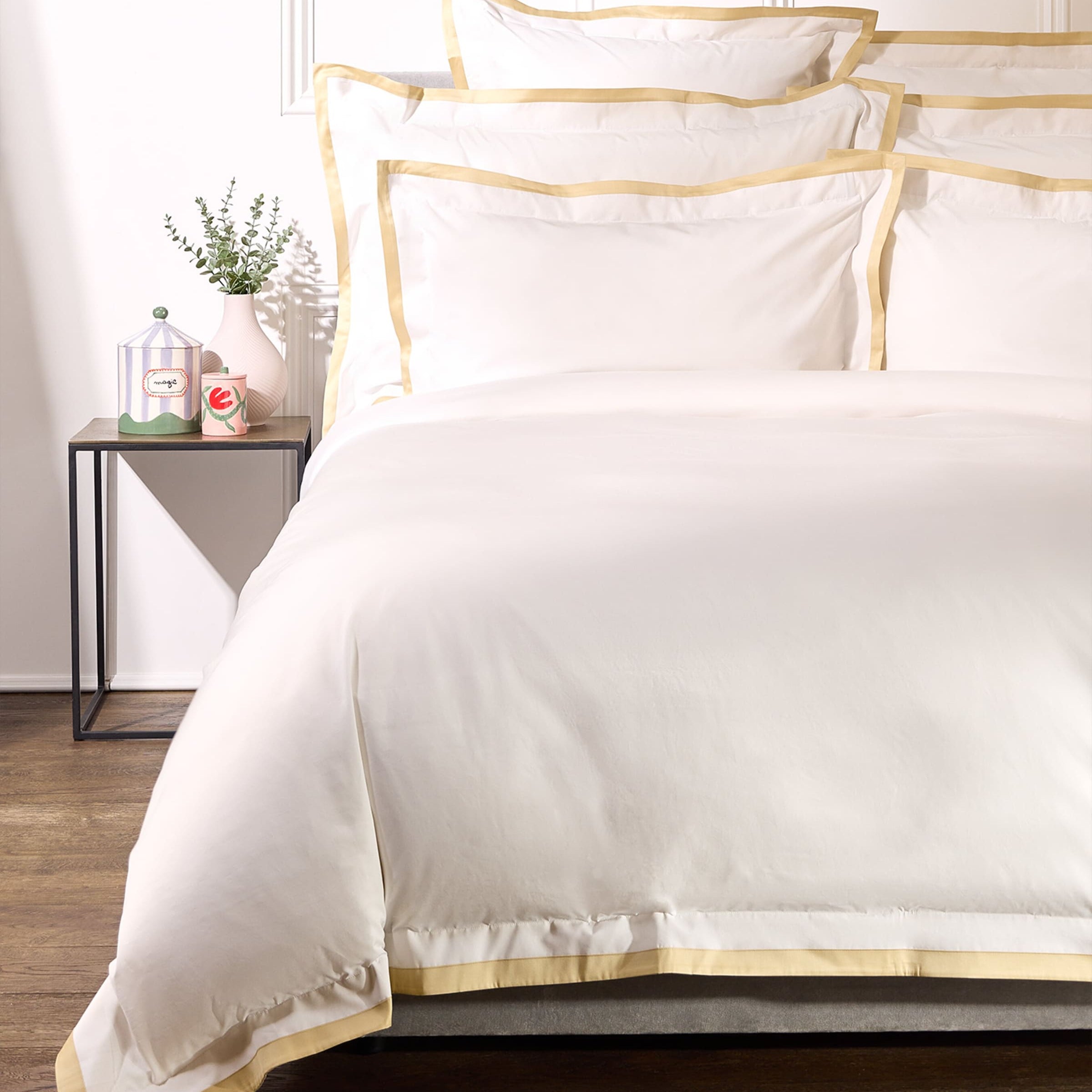 Celso De Lemos Hella Super King Duvet Cover (260cm x 220cm)