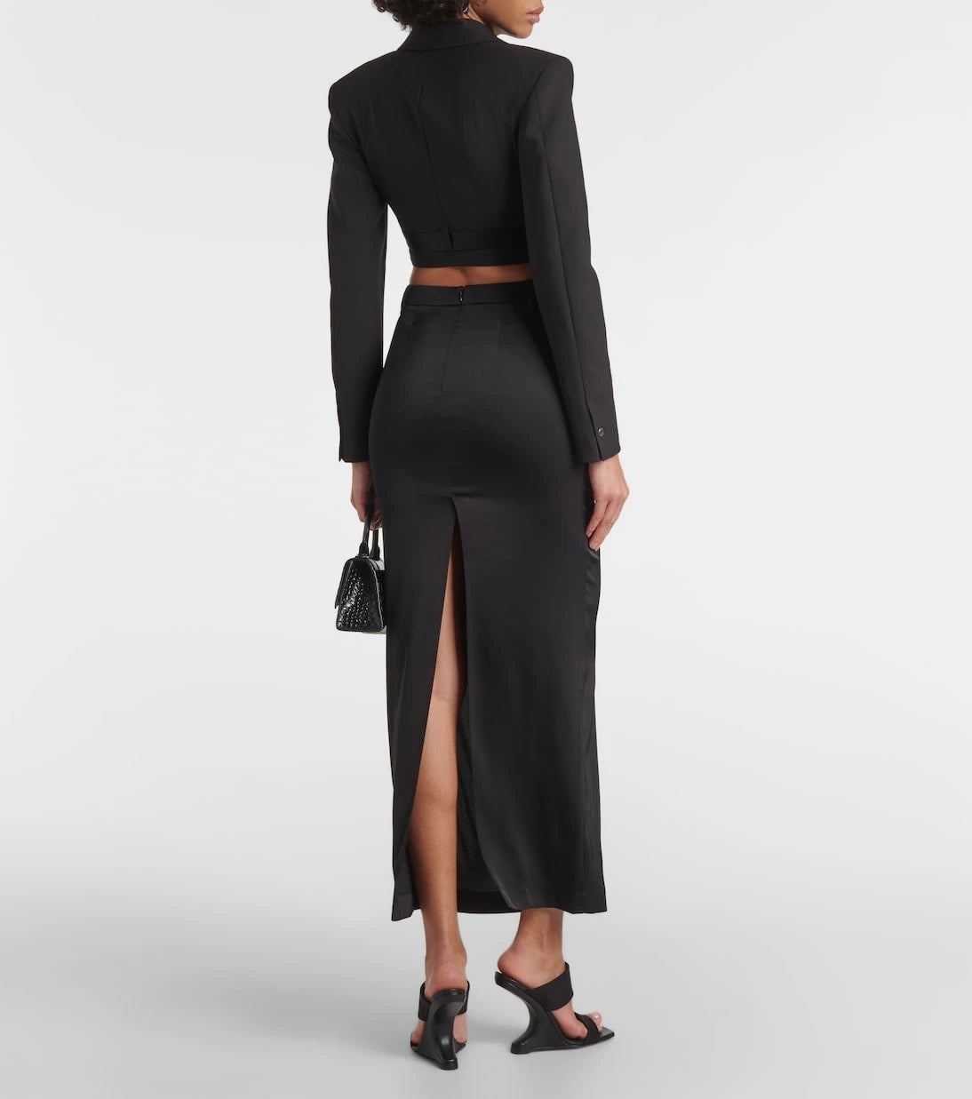 Dion Lee - تنورة ماكسي ساتان بخصر متوسط وجيوب من مجموعة "كولوم"