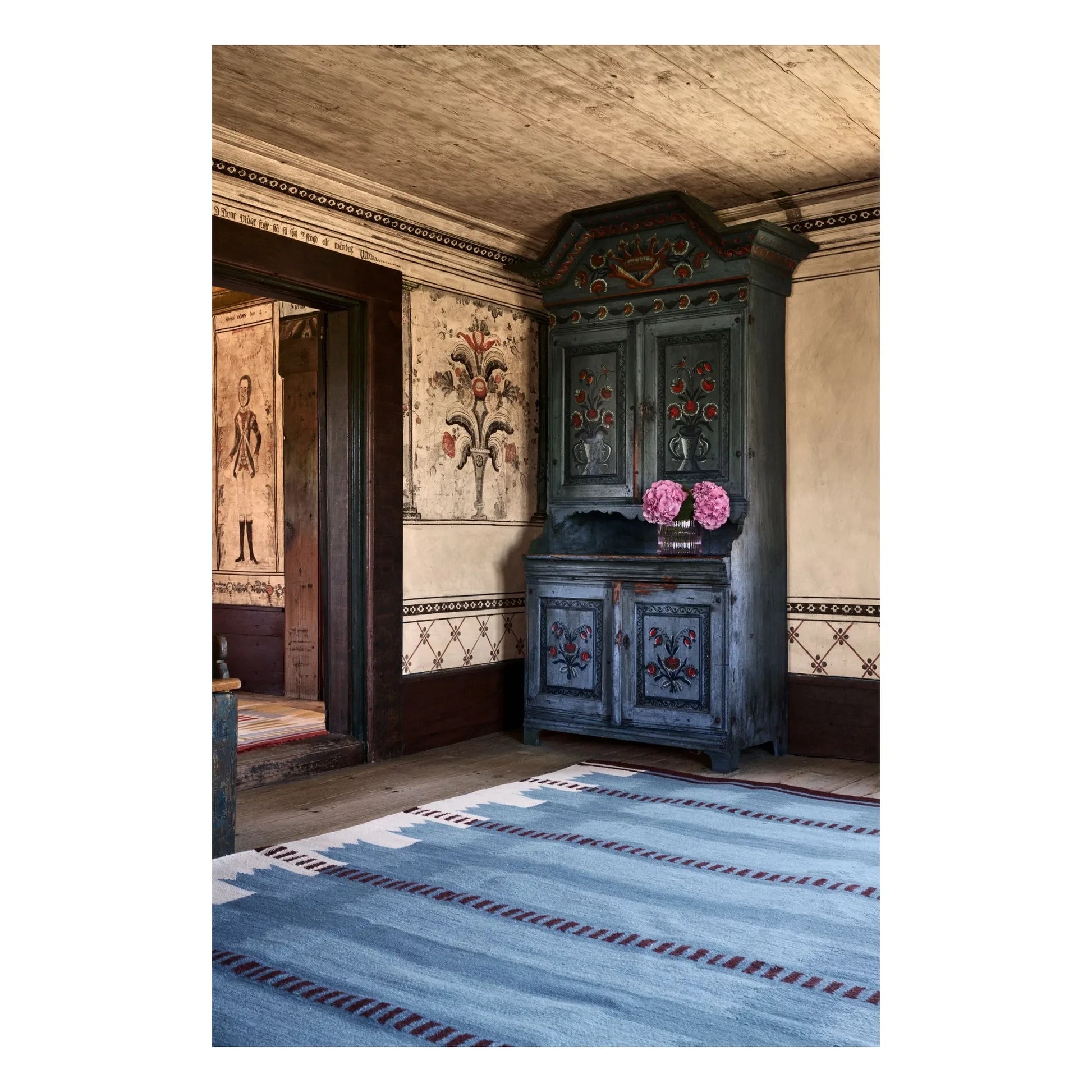 Layered - Röllakan Iris wool rug | Petrol blue