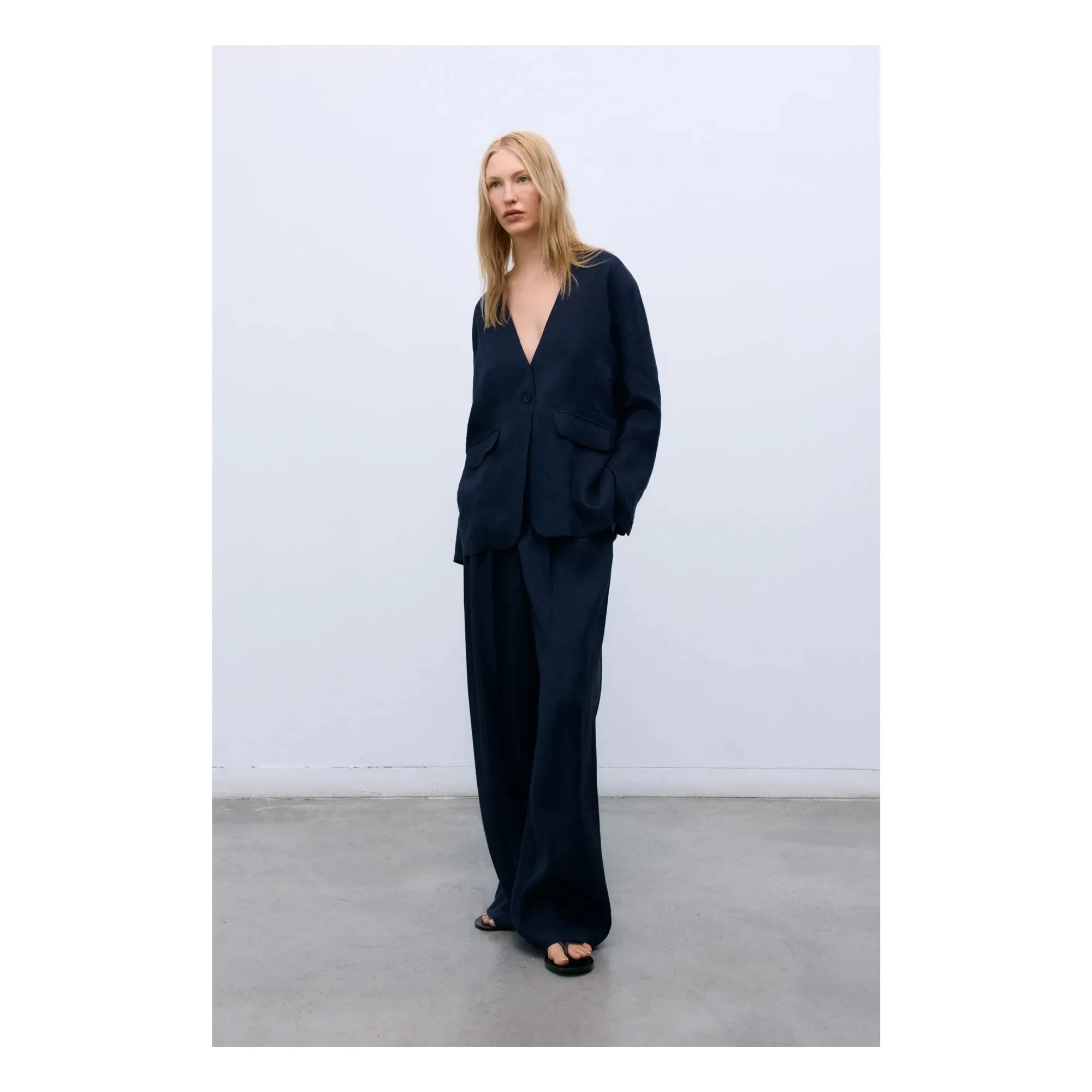 the new society - Luz Linen Pants | Midnight blue