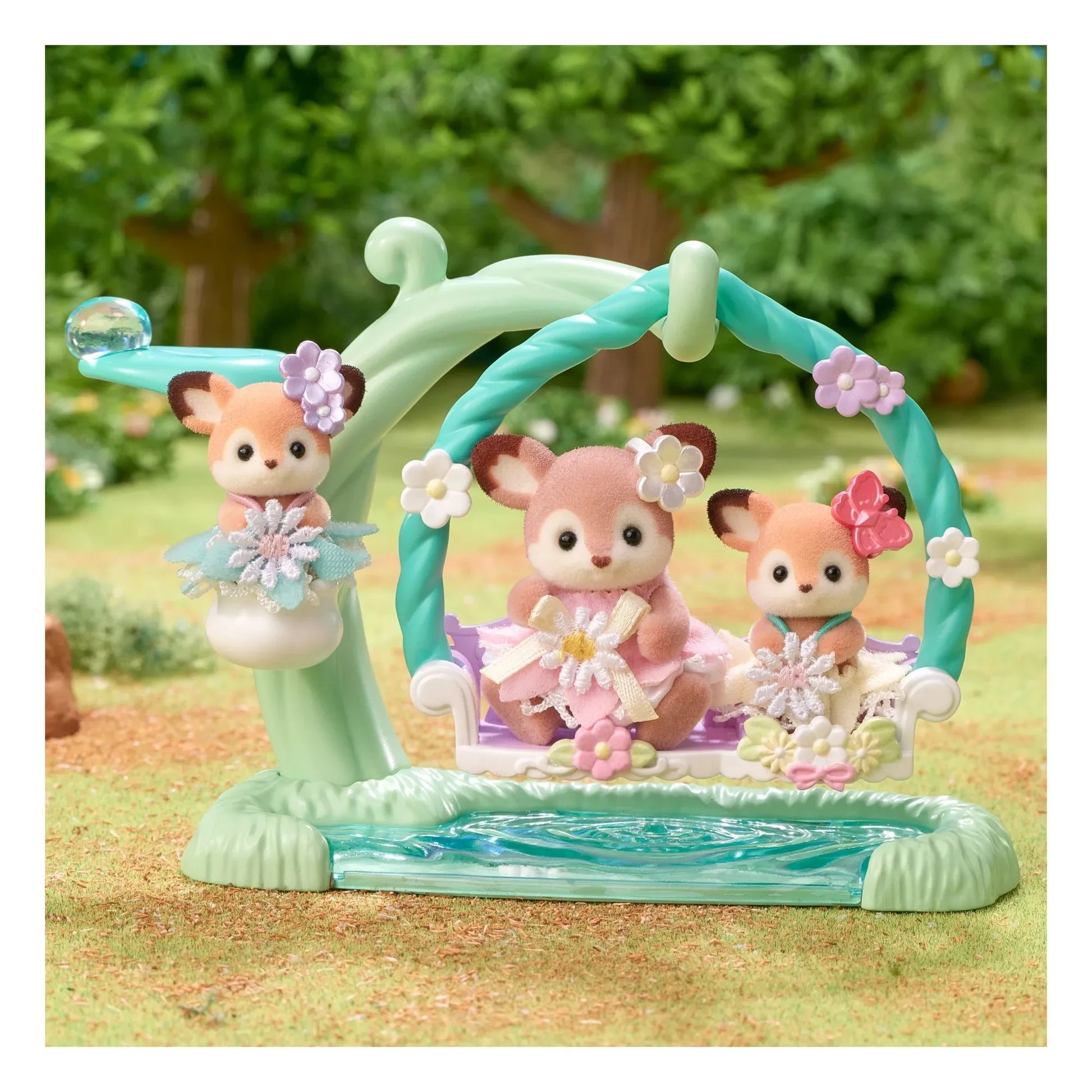 Sylvanian Families - Doe and swing babies