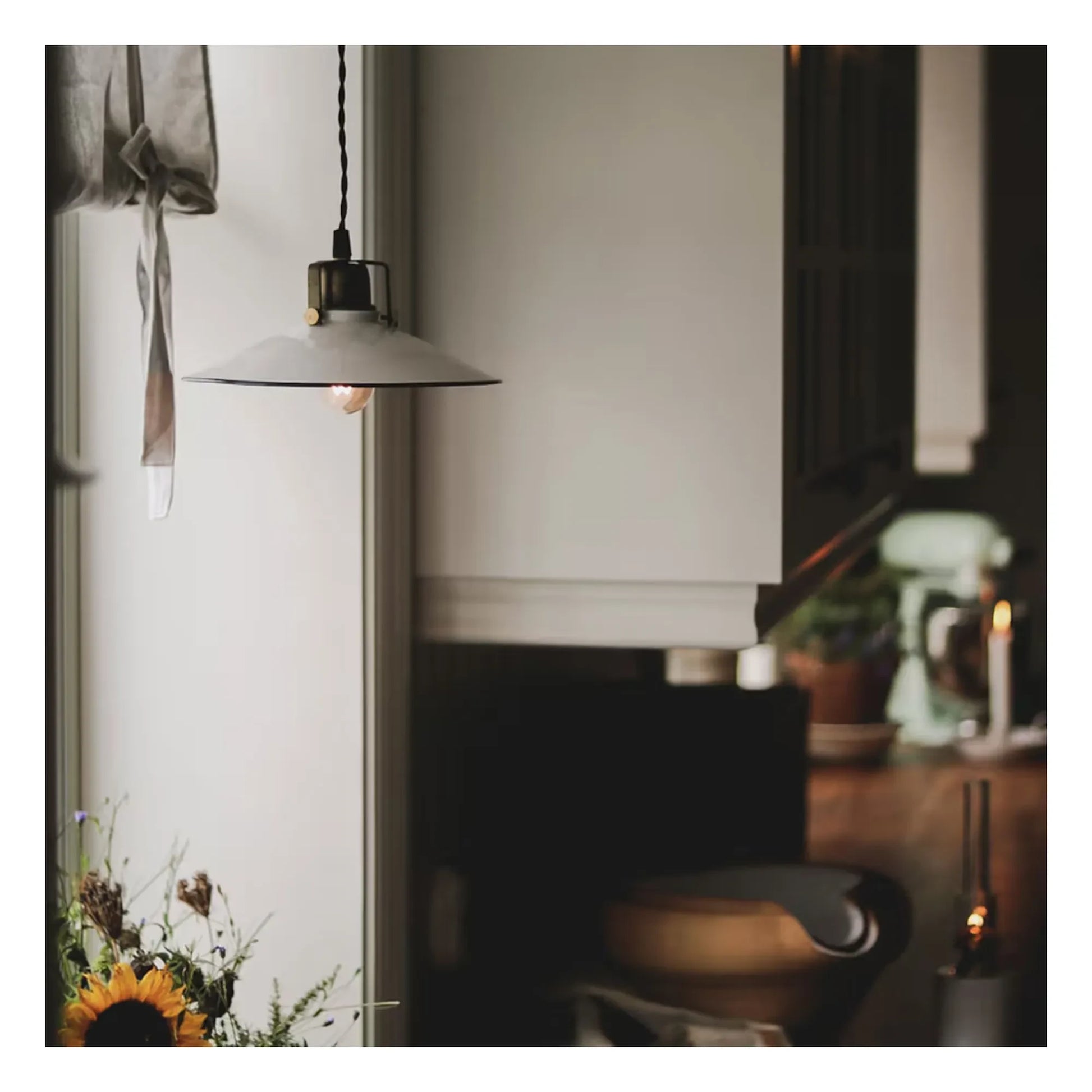 Strömshaga - Herbert hanging lamp | White