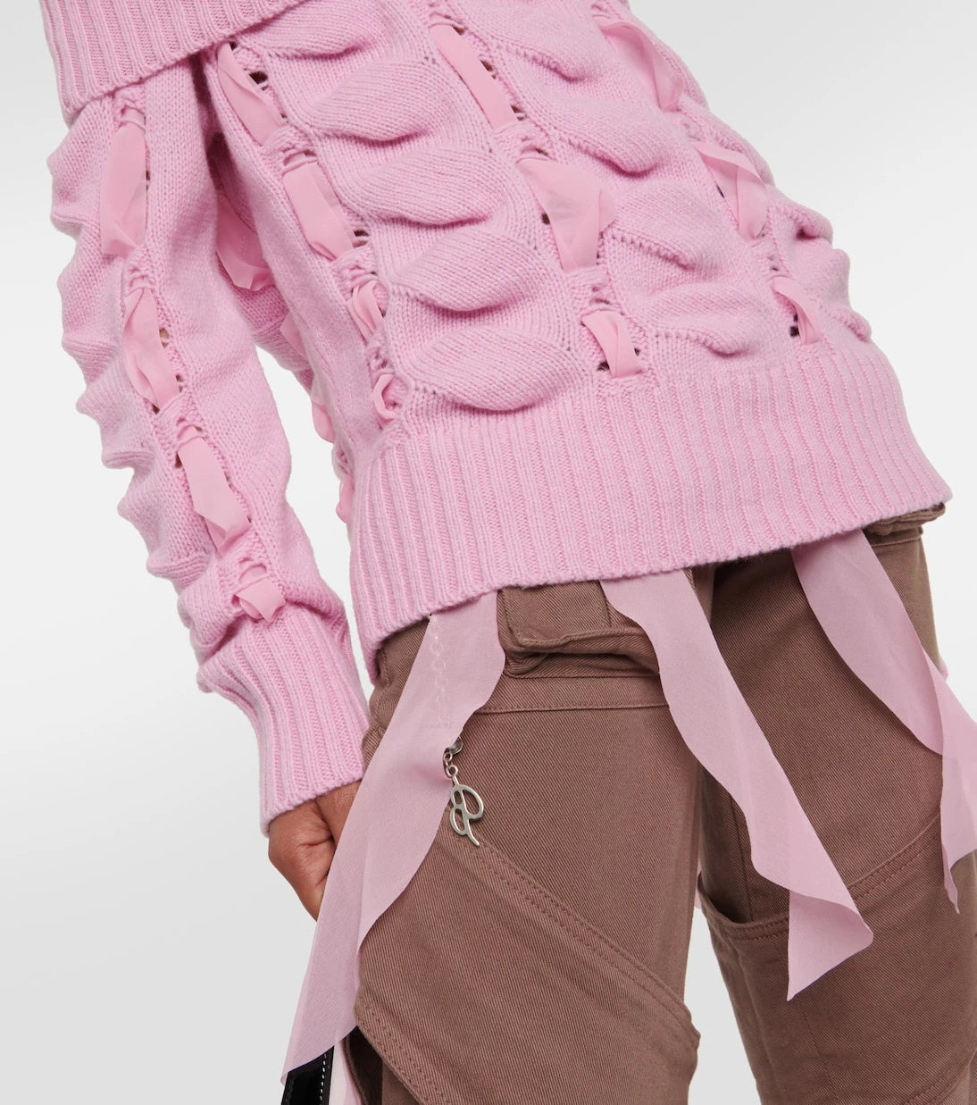 Blumarine - سترة صوف مكشوفة الكتفين بقصة سريعة