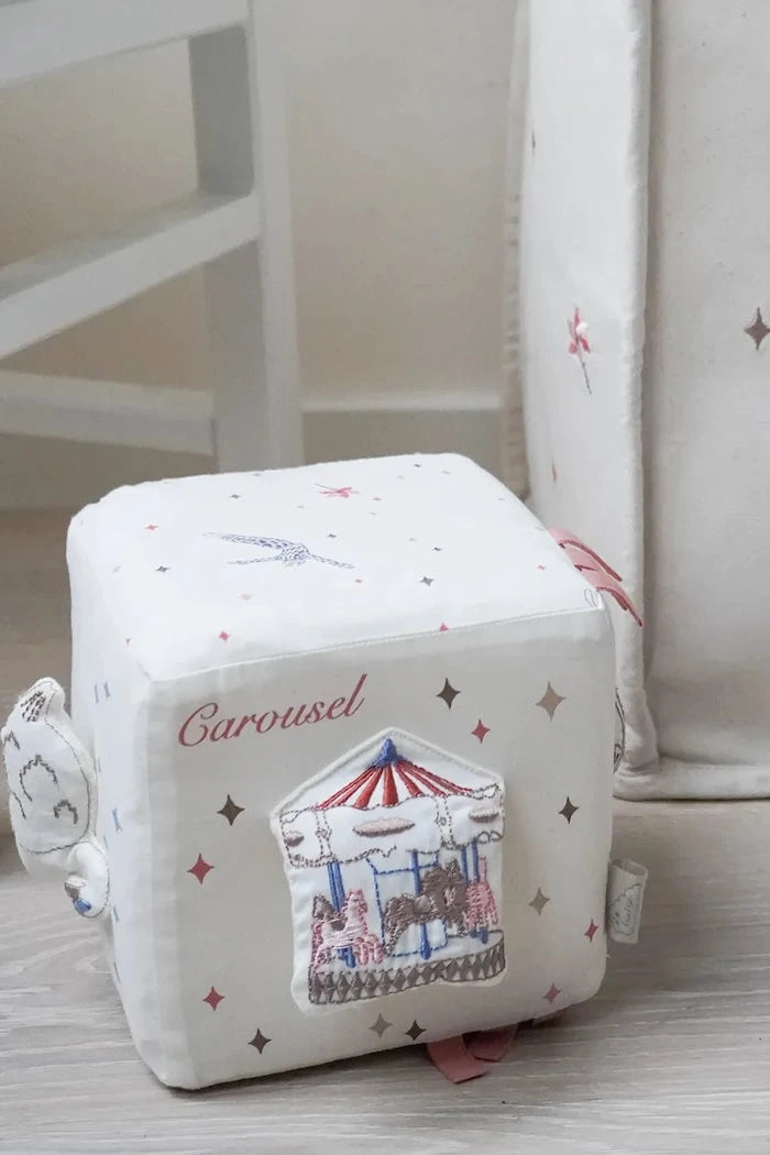 Cam Cam Copenhagen Pamuktan Çocuk Aktivite Oyuncağı Carousel