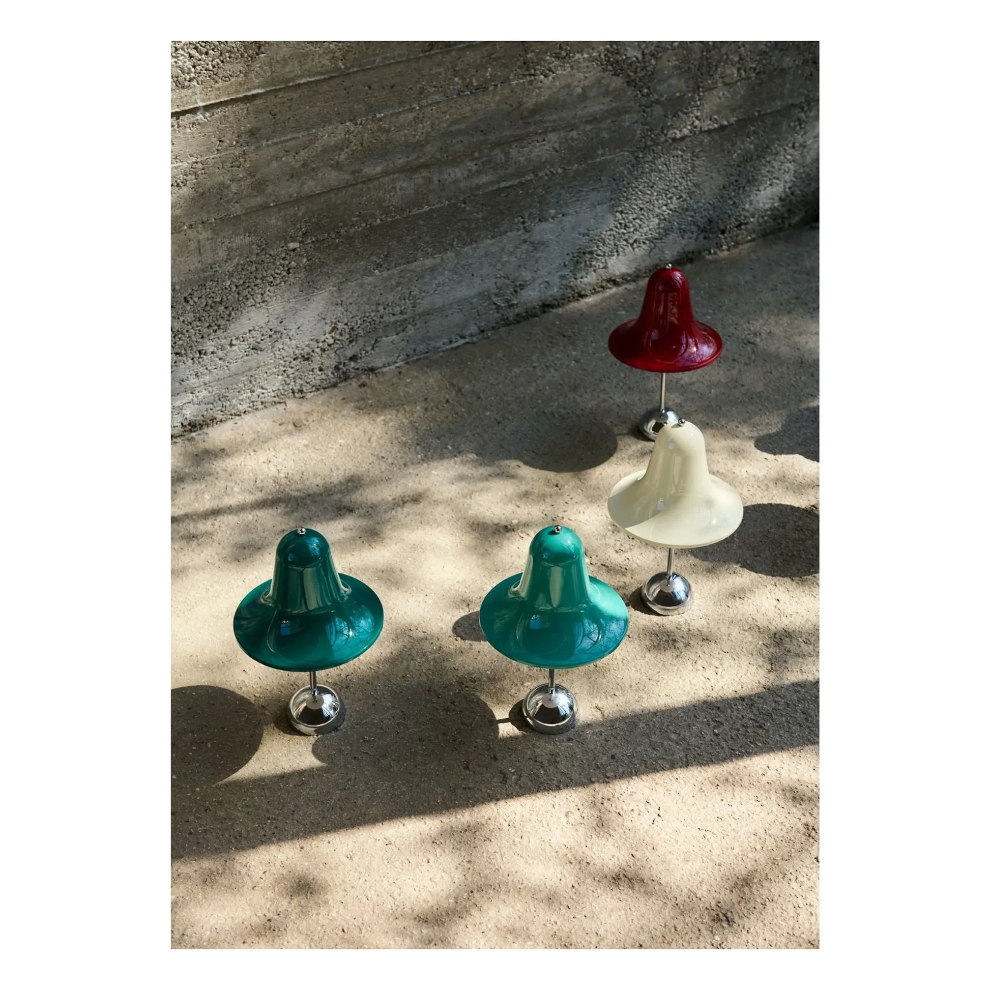 Verpan - Pantop portable lamp | Cherry red
