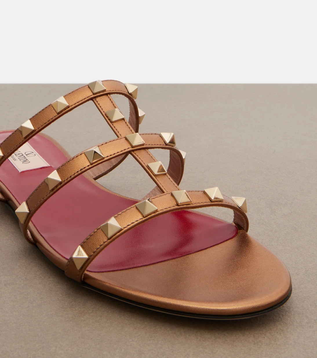 Valentino Garavani - Rockstud metallic leather sandals