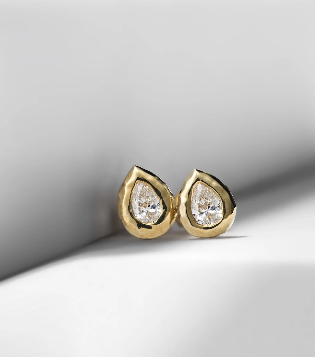Octavia Elizabeth - Nesting Gem 18kt gold earrings with diamonds