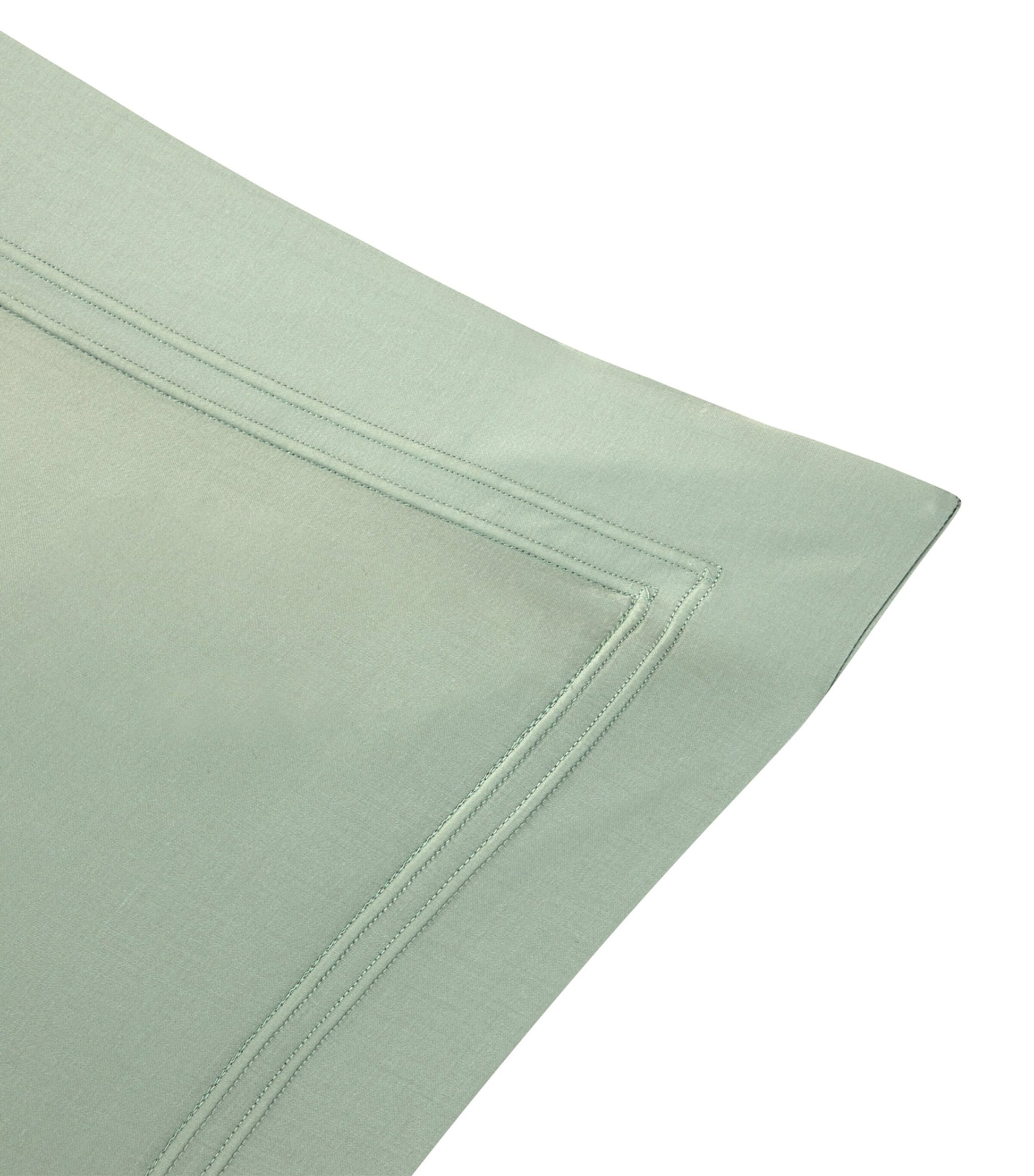 Triomphe King Oxford Pillowcase (50cm x 90cm)