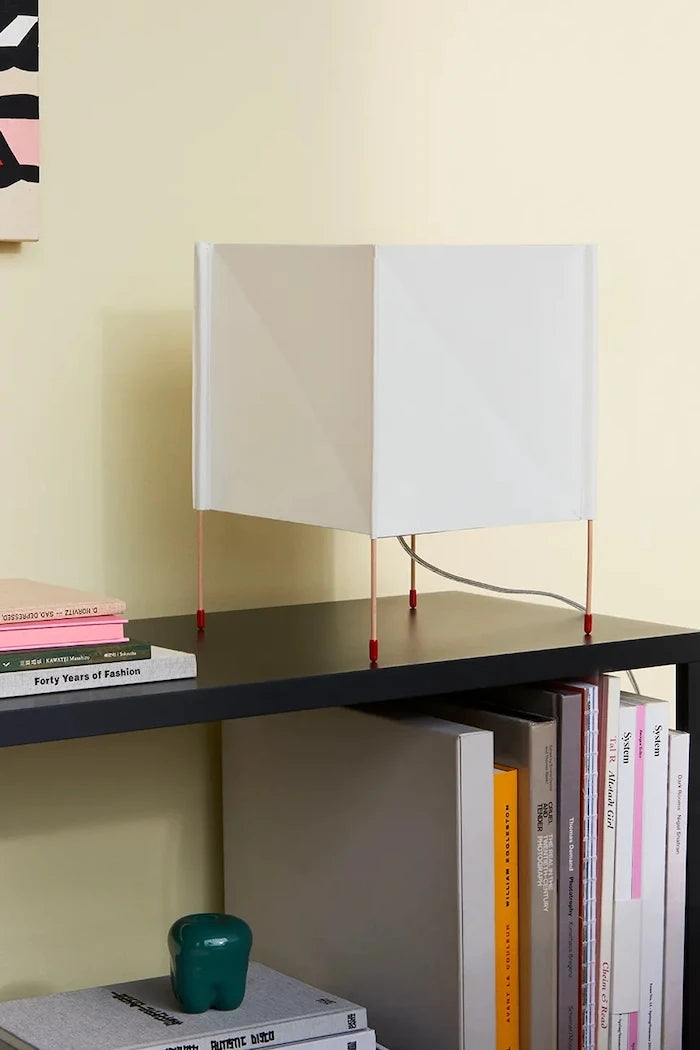 HAY Paper Cube 21,5 x 21,5 x 30,5 cm Masaüstü LED Lamba