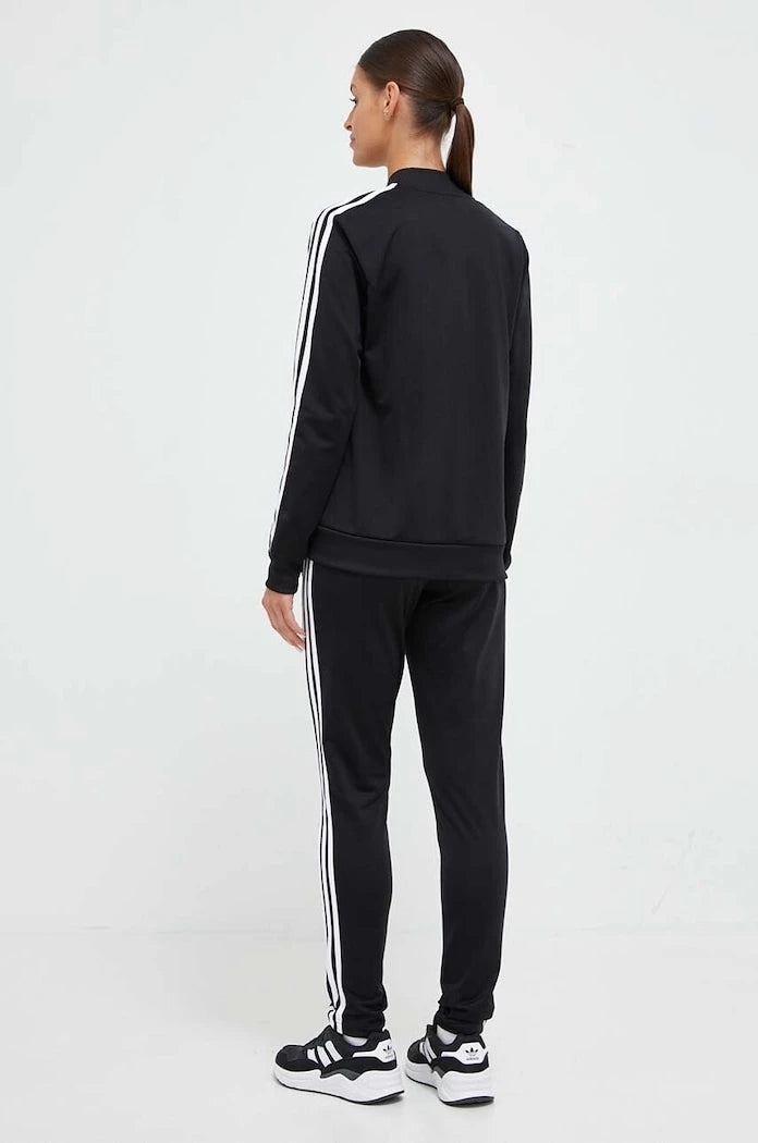 Спортен комплект adidas