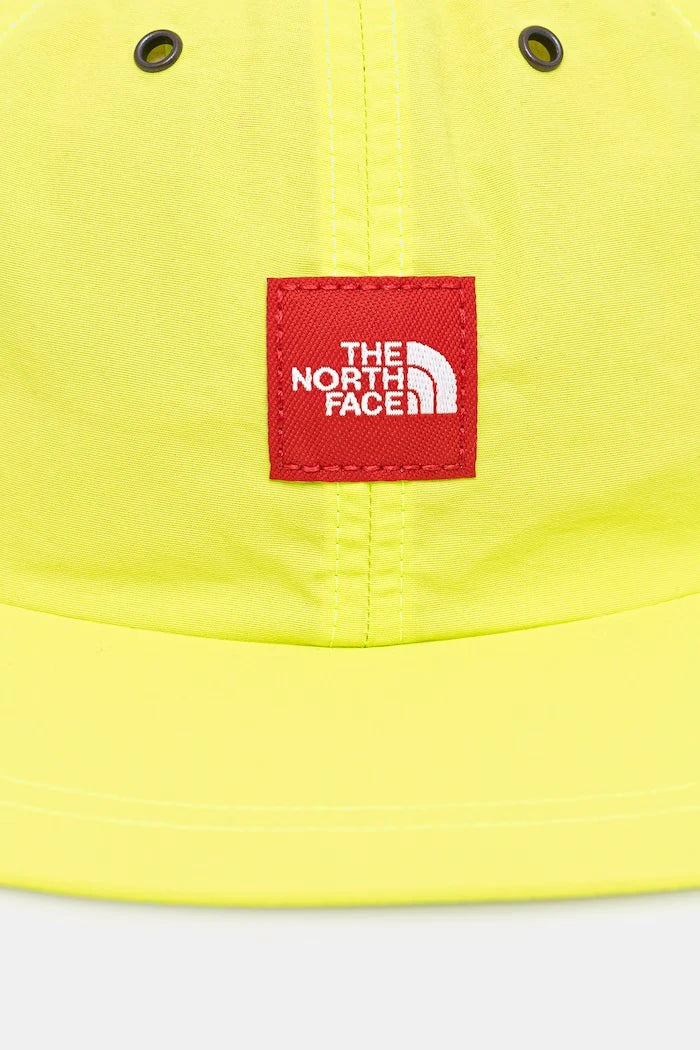 Шапка с козирка The North Face Redbox