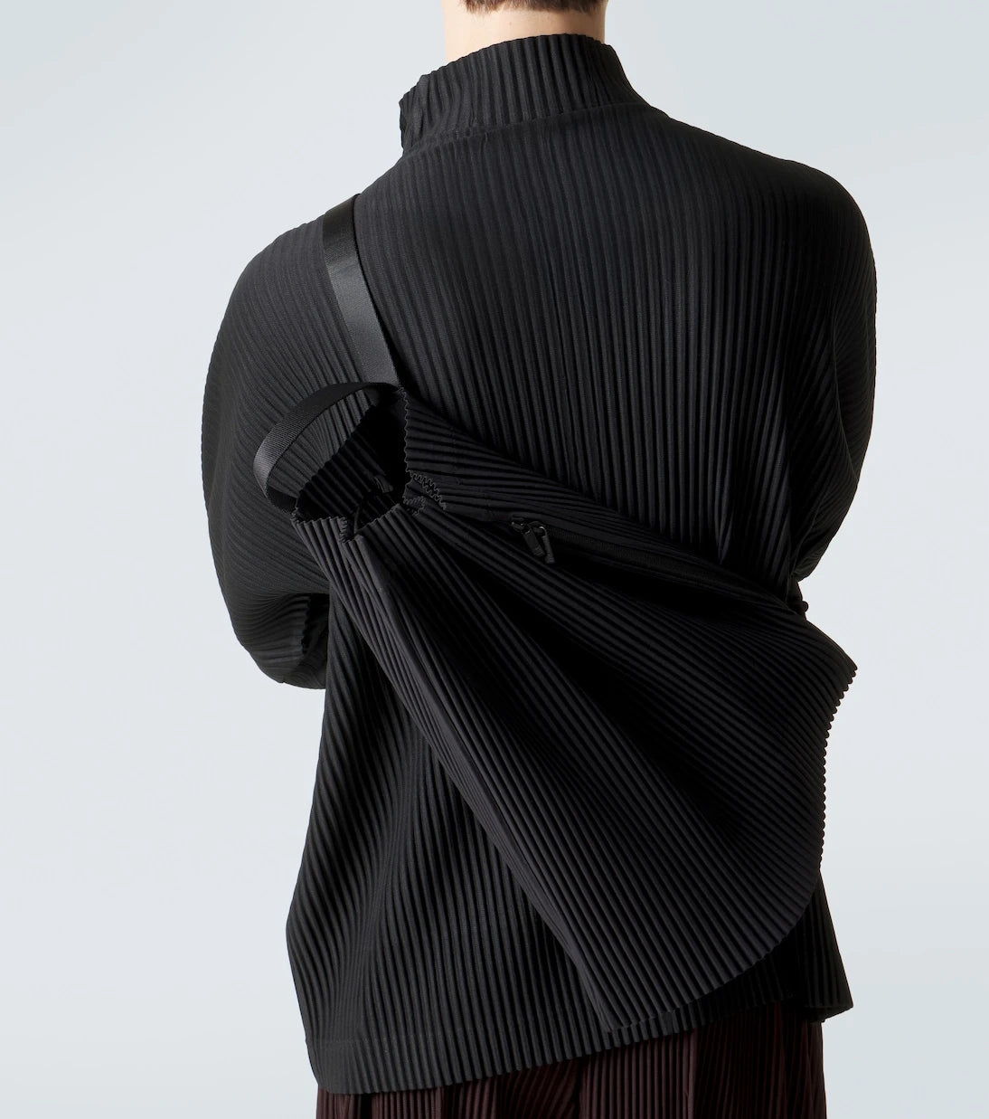 Homme Plissé Issey Miyake - Drawstring Pleats shoulder bag