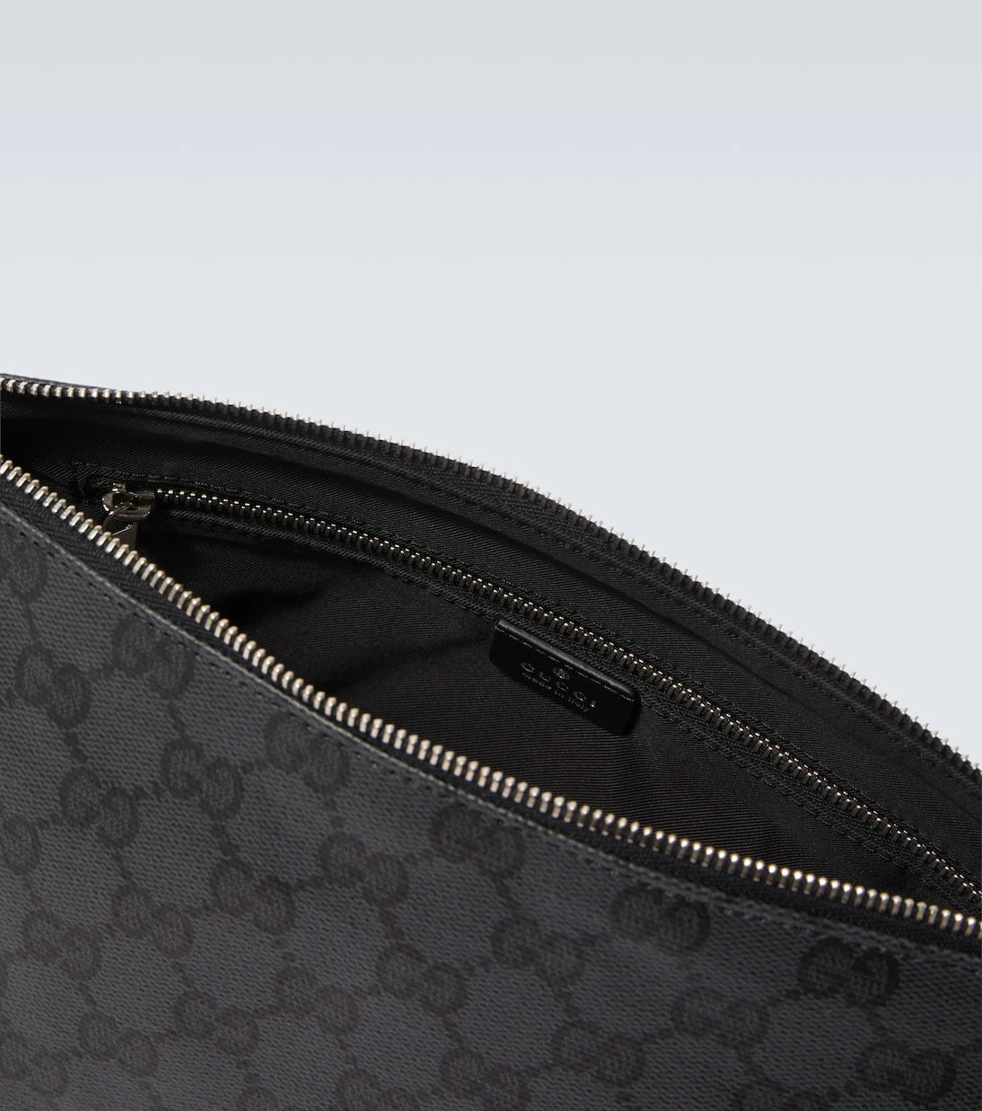Gucci - Gucci Essence Classic Small GG canvas pouch
