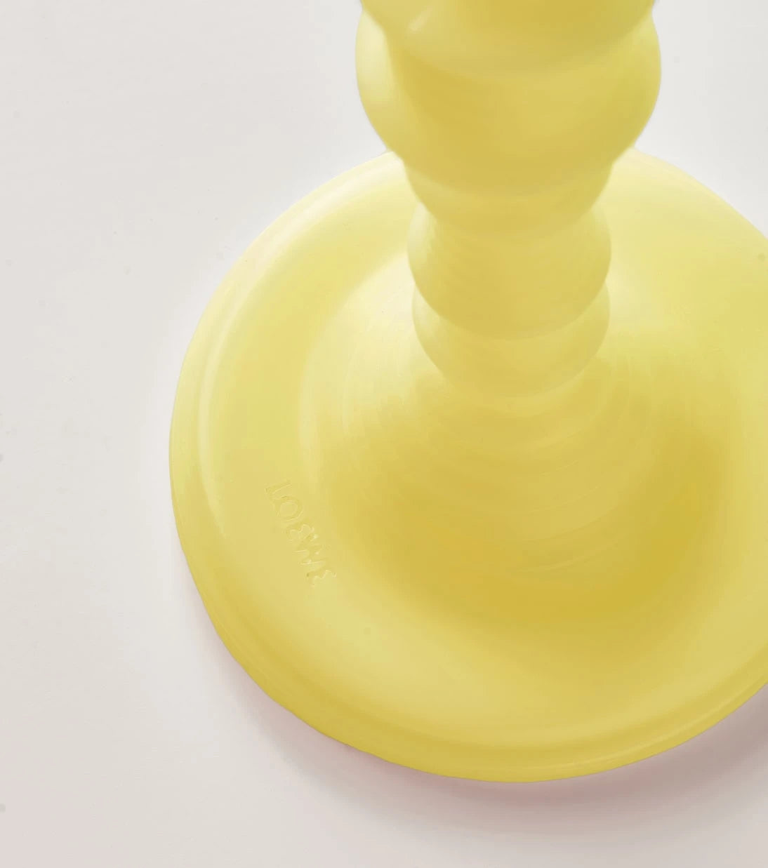 Loewe Home Scents - شمعة معطرة برائحة زهر العسل