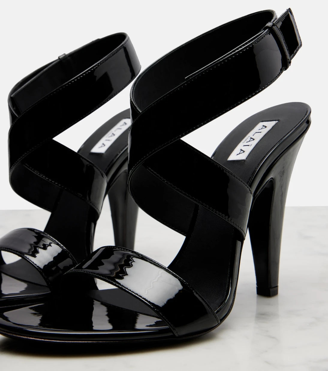 Alaïa - Cone patent leather sandals