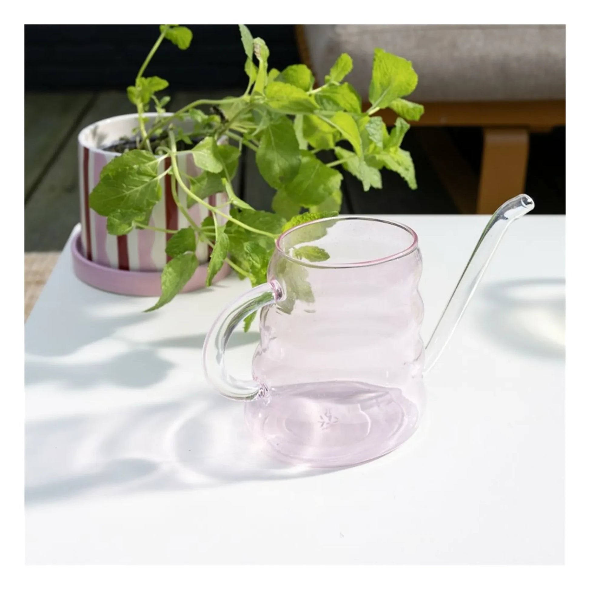 &Klevering - Swell watering can | Pink
