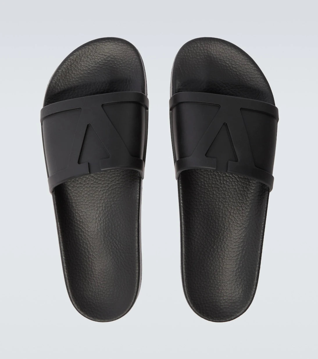 Valentino Garavani - VLogo slides