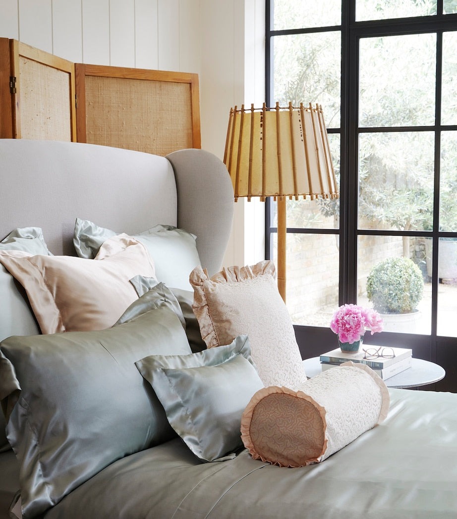 Silk King Oxford Pillowcase (50cm x 90cm)