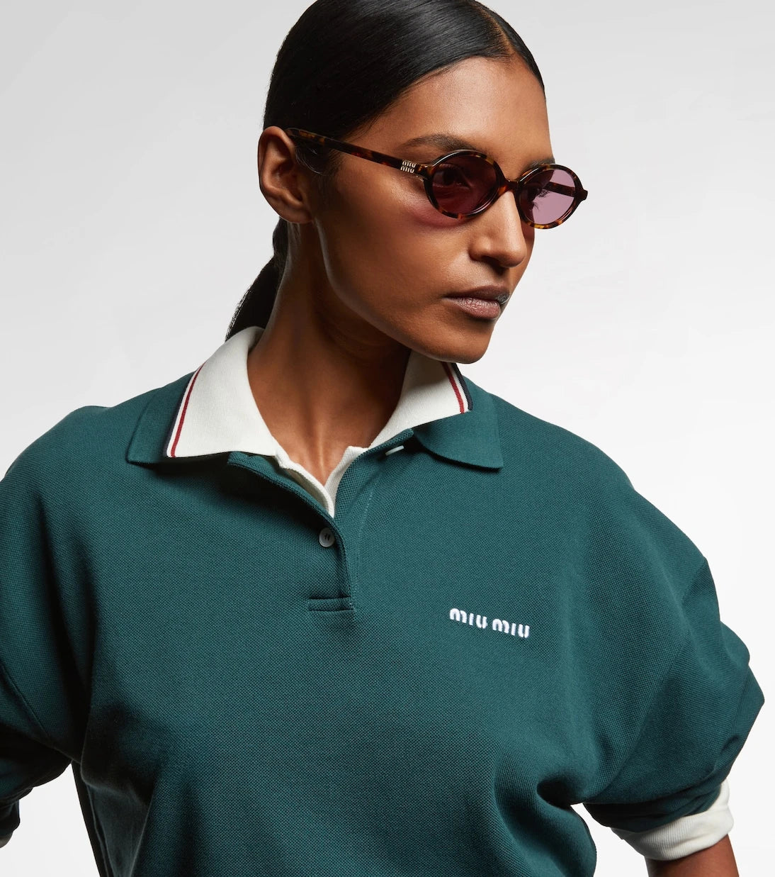Miu Miu - نظارة شمسية Miu Regard مستديرة