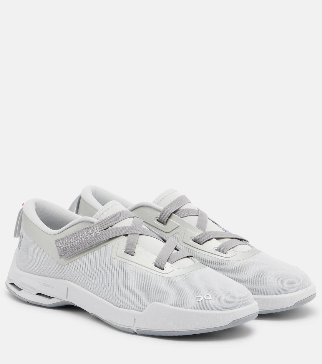 On - x Zendaya Cloudnova Moon sneakers